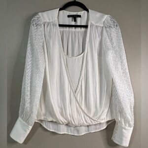 WHITE HOUSE BLACK MARKET Womens Top Size 2 Creme Long Sleeve X Front Hi-Lo Hem